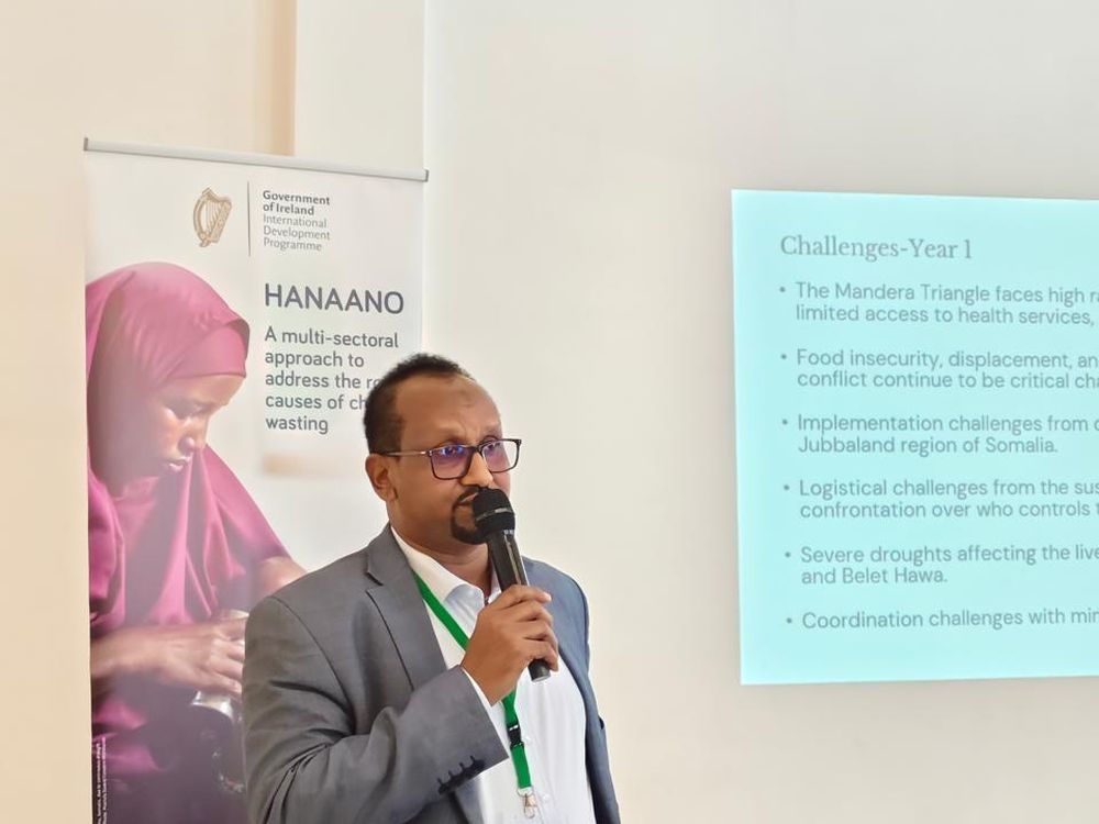 Lifeline Gedo presenting at the Hanaano Government Authority Group in Addis Ababa